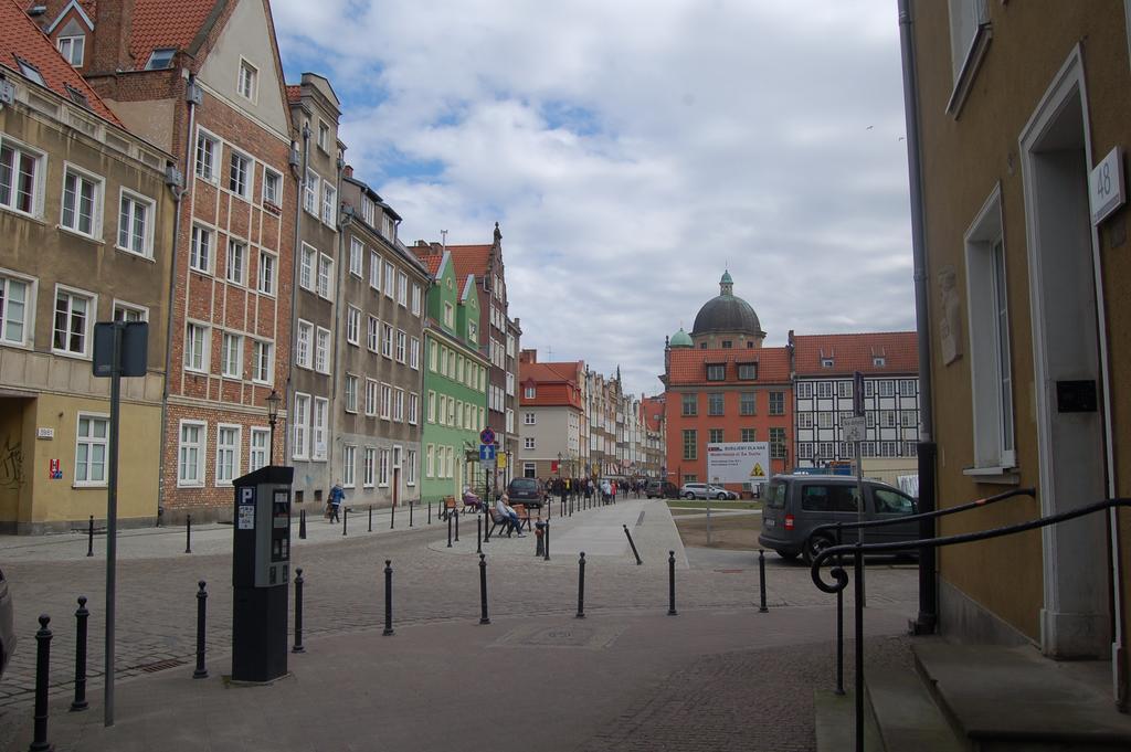 Grand Tourist Gemini II Apartment Gdansk Bagian luar foto